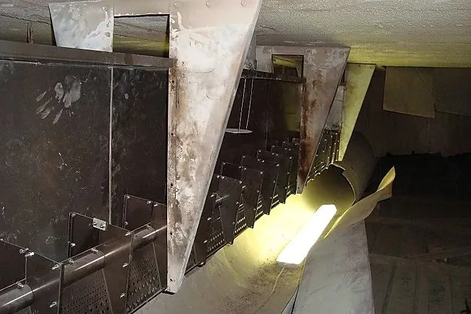 Inox constructiewerk met geponste plaatdelen